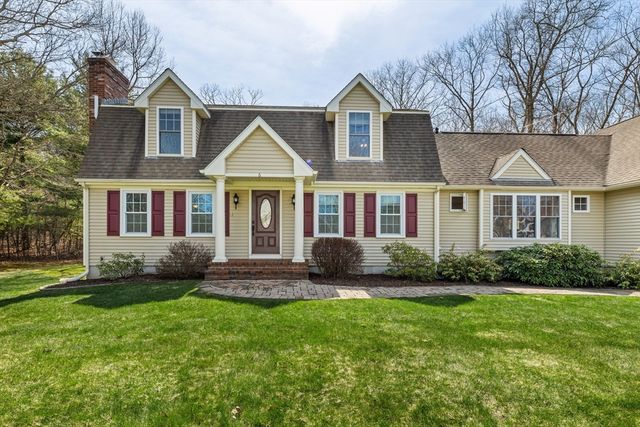 6 Abbie Lane, Attleboro, MA 02703