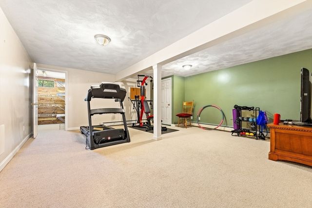 6 Abbie Lane, Attleboro, MA 02703