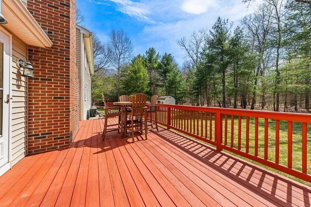 6 Abbie Lane, Attleboro, MA 02703