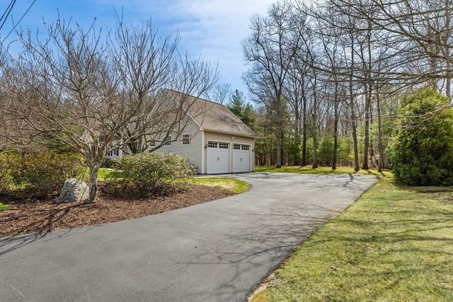 6 Abbie Lane, Attleboro, MA 02703