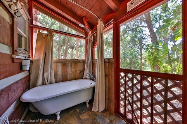 1050 Cracker Hammock, Sebring, FL 33875