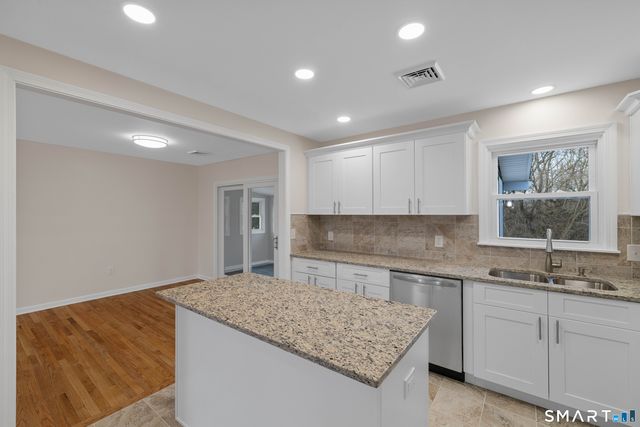 31 Branch Hill Road, Preston, CT 06365