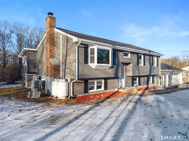 31 Branch Hill Road, Preston, CT 06365