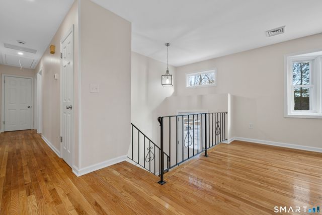 31 Branch Hill Road, Preston, CT 06365