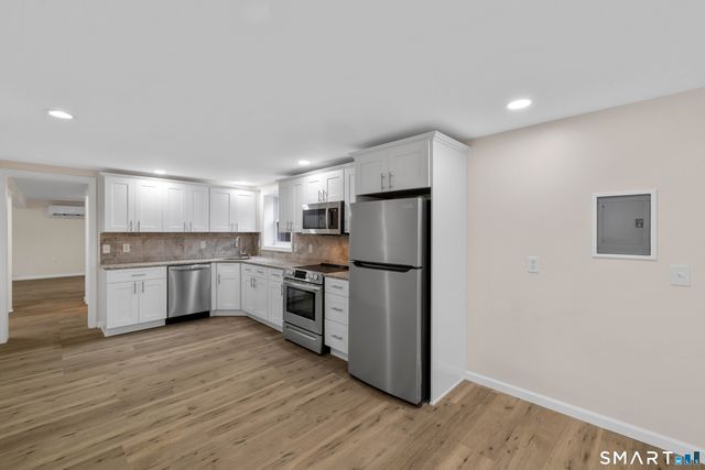 31 Branch Hill Road, Preston, CT 06365