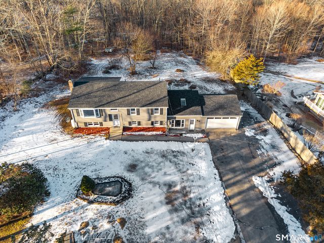 31 Branch Hill Road, Preston, CT 06365