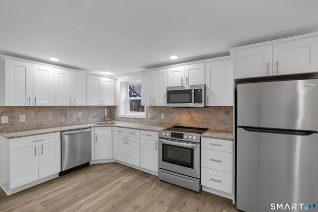 31 Branch Hill Road, Preston, CT 06365