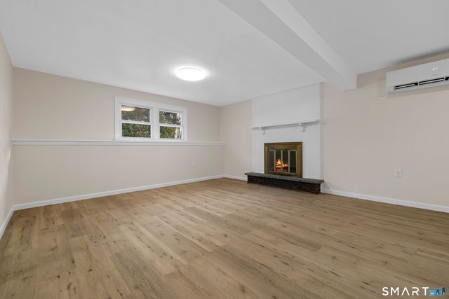 31 Branch Hill Road, Preston, CT 06365