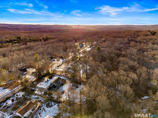 31 Branch Hill Road, Preston, CT 06365