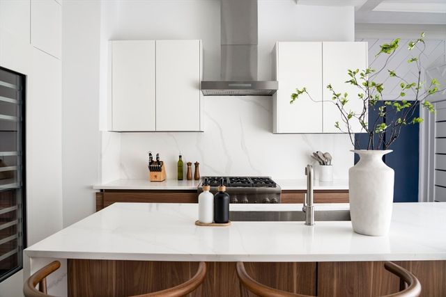 132 Boylston 4, Boston, MA 02116