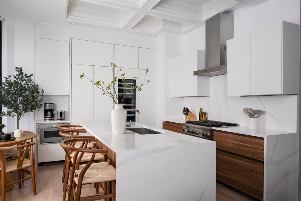 132 Boylston 4, Boston, MA 02116