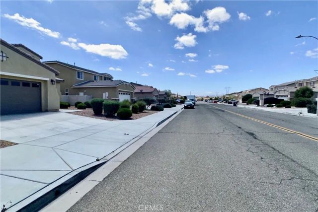 16807 Desert Lily, Victorville, CA 92394
