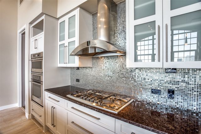 2600 W 7th Street 2802, Fort Worth, TX 76107