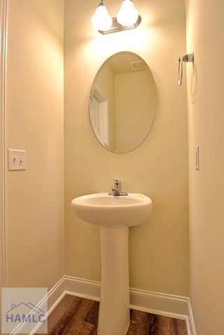 711 Mill Creek Circle, Hinesville, GA 31313