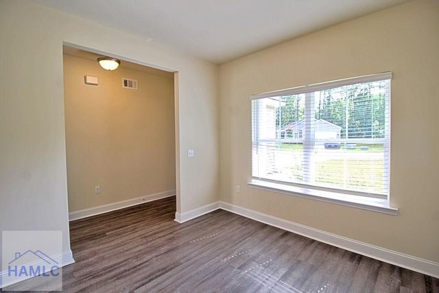 711 Mill Creek Circle, Hinesville, GA 31313