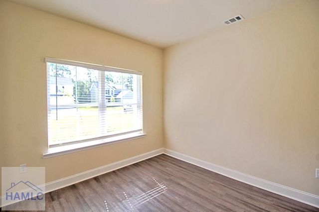 711 Mill Creek Circle, Hinesville, GA 31313