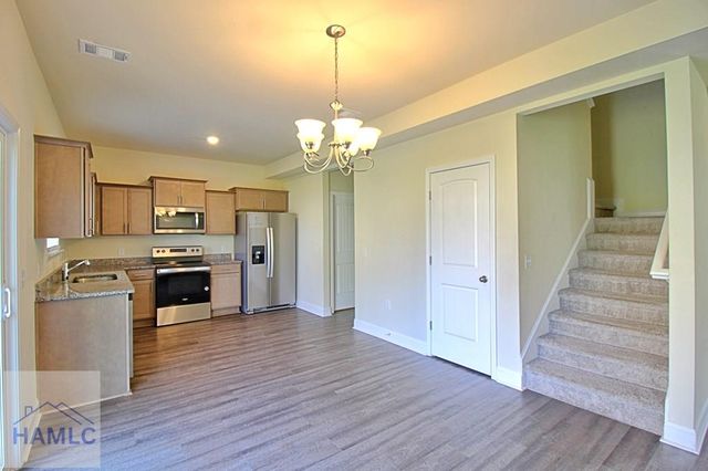 711 Mill Creek Circle, Hinesville, GA 31313