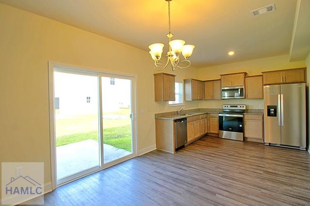711 Mill Creek Circle, Hinesville, GA 31313