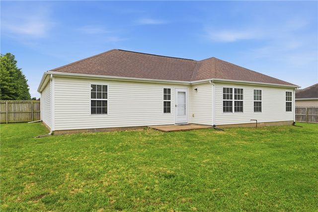 3300 SW Elm Manor Avenue, Bentonville, AR 72712