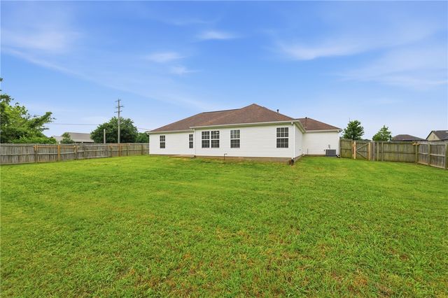 3300 SW Elm Manor Avenue, Bentonville, AR 72712