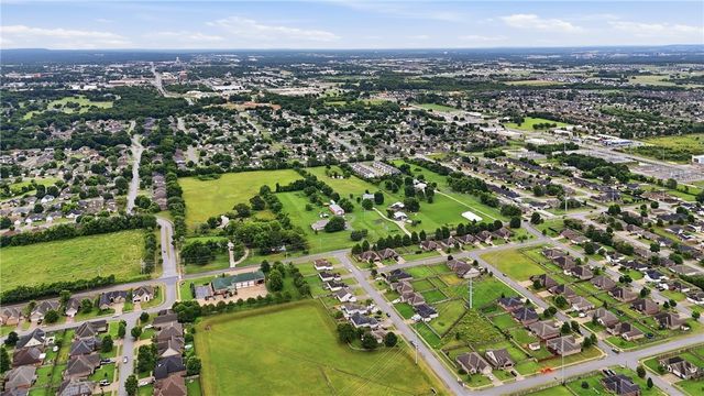 3300 SW Elm Manor Avenue, Bentonville, AR 72712
