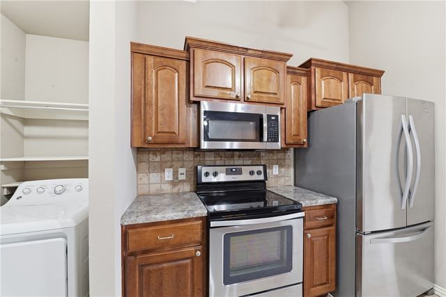 3300 SW Elm Manor Avenue, Bentonville, AR 72712