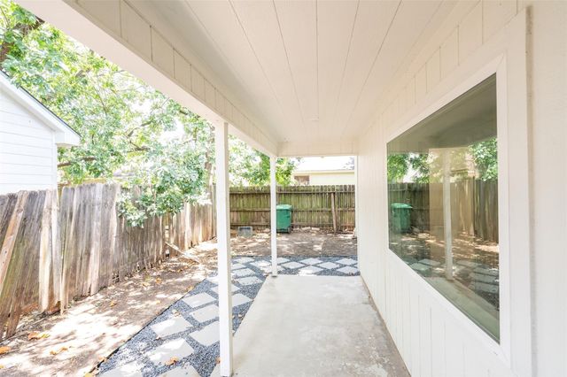 13155 Pebblewalk Circle S, Houston, TX 77041