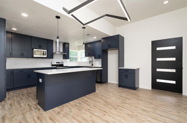 13155 Pebblewalk Circle S, Houston, TX 77041
