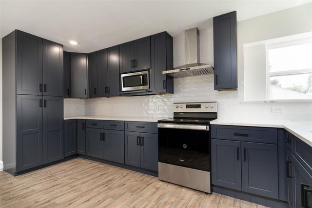 13155 Pebblewalk Circle S, Houston, TX 77041