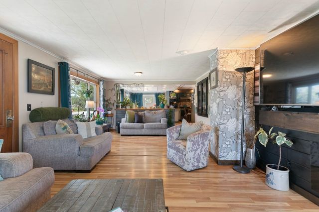 1877 Fort Bridgman Road, Vernon, VT 05354