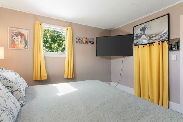 1877 Fort Bridgman Road, Vernon, VT 05354