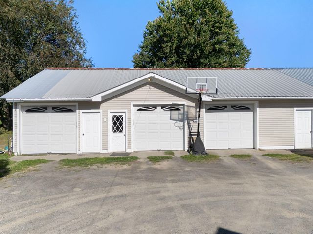 1877 Fort Bridgman Road, Vernon, VT 05354