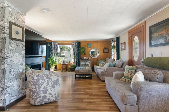 1877 Fort Bridgman Road, Vernon, VT 05354