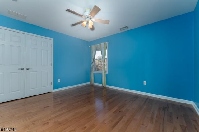 5 Southgate Dr, Clinton Twp., NJ 08801