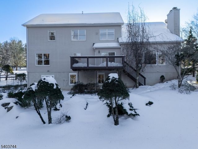 5 Southgate Dr, Clinton Twp., NJ 08801