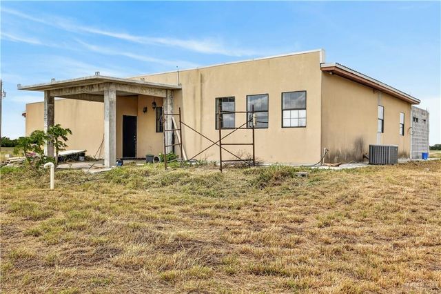 1424 N Sky Soldier Road, Weslaco, TX 78596