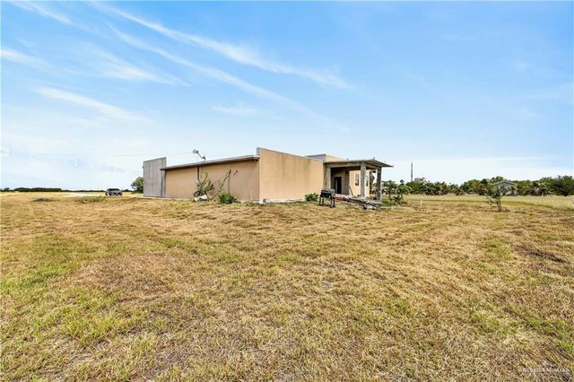 1424 N Sky Soldier Road, Weslaco, TX 78596