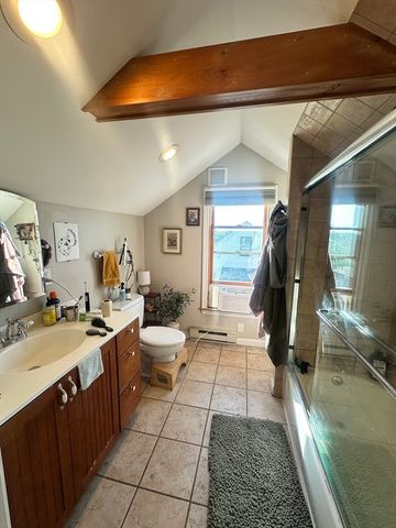 12 Indiana Ave 2, Somerville, MA 02145
