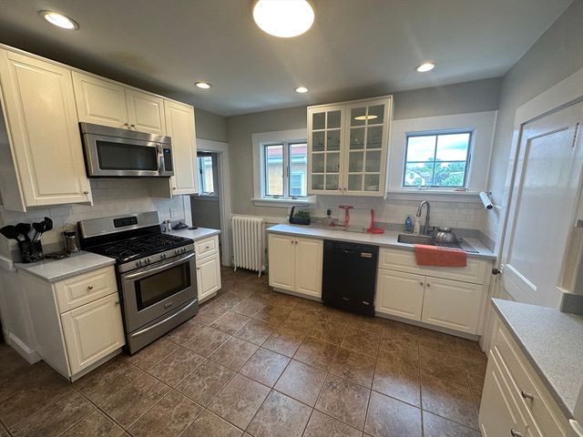 12 Indiana Ave 2, Somerville, MA 02145