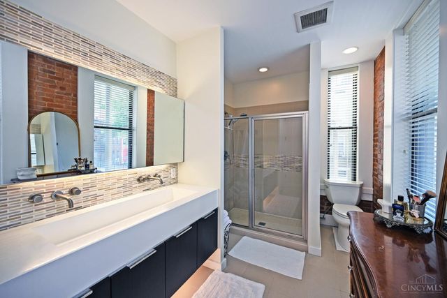 1222 Republic Street, Cincinnati, OH 45202