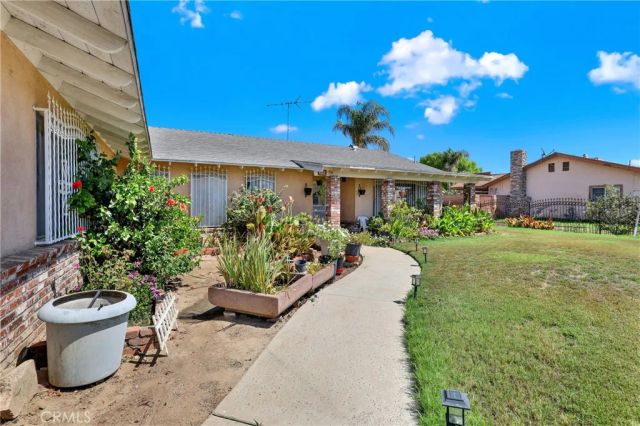 3949 BLUFF, Norco, CA 92860