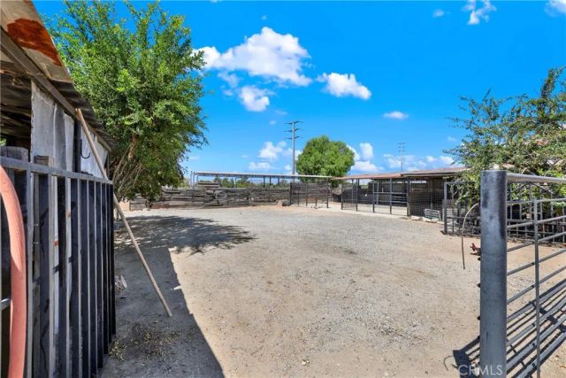 3949 BLUFF, Norco, CA 92860