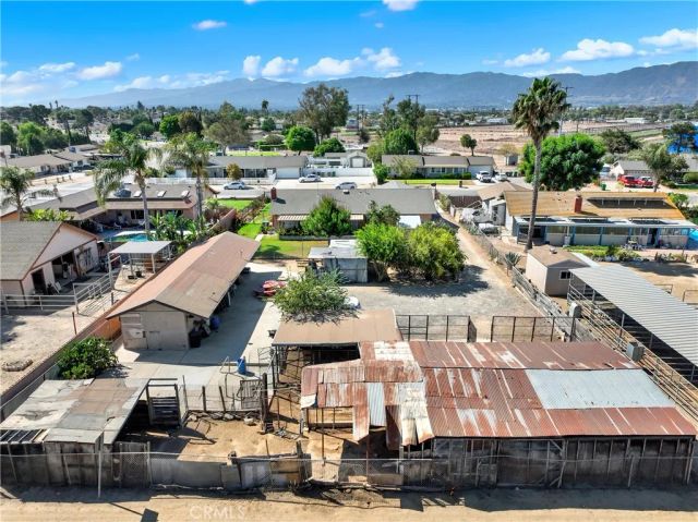 3949 BLUFF, Norco, CA 92860