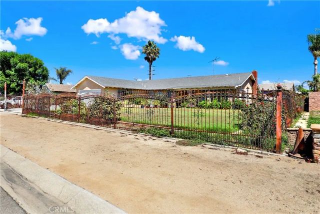 3949 BLUFF, Norco, CA 92860