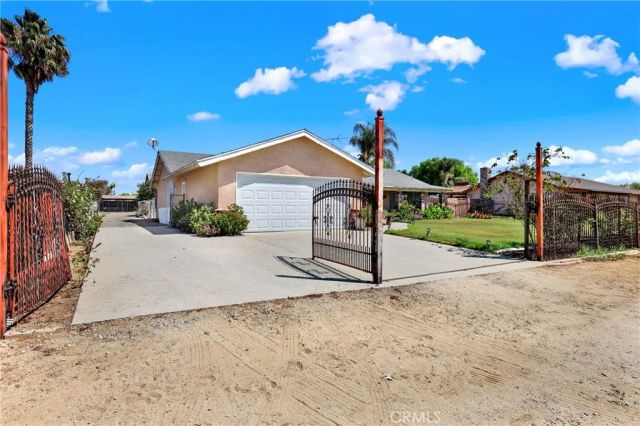 3949 BLUFF, Norco, CA 92860