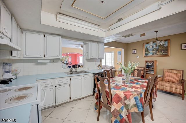 13249 5th ST, Fort Myers, FL 33905