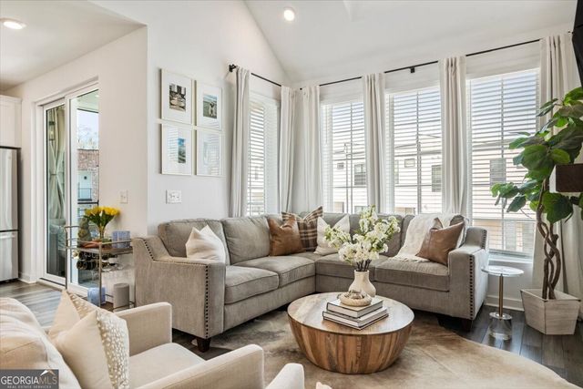 454 Burton Drive, Alpharetta, GA 30009