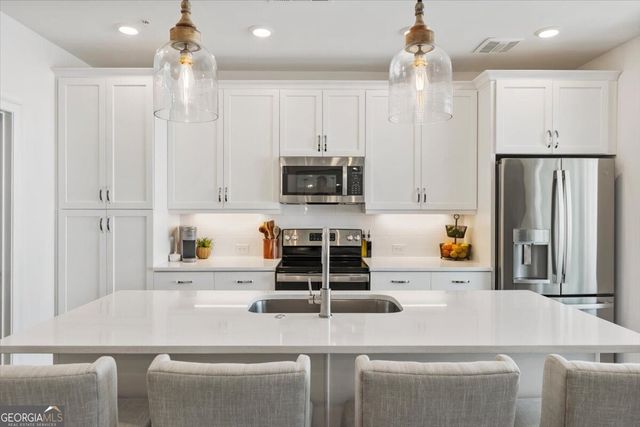 454 Burton Drive, Alpharetta, GA 30009