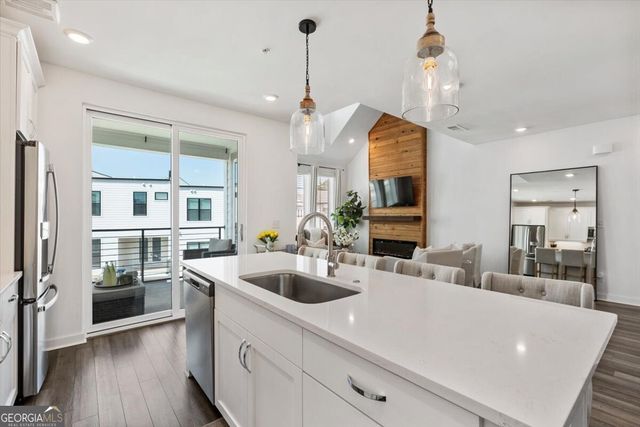 454 Burton Drive, Alpharetta, GA 30009