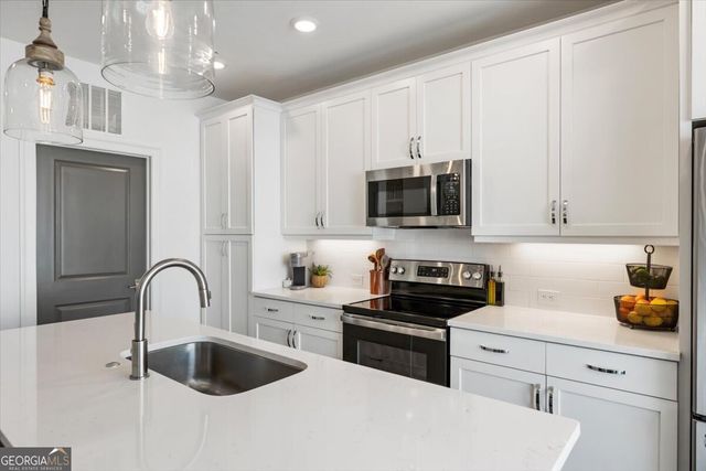 454 Burton Drive, Alpharetta, GA 30009